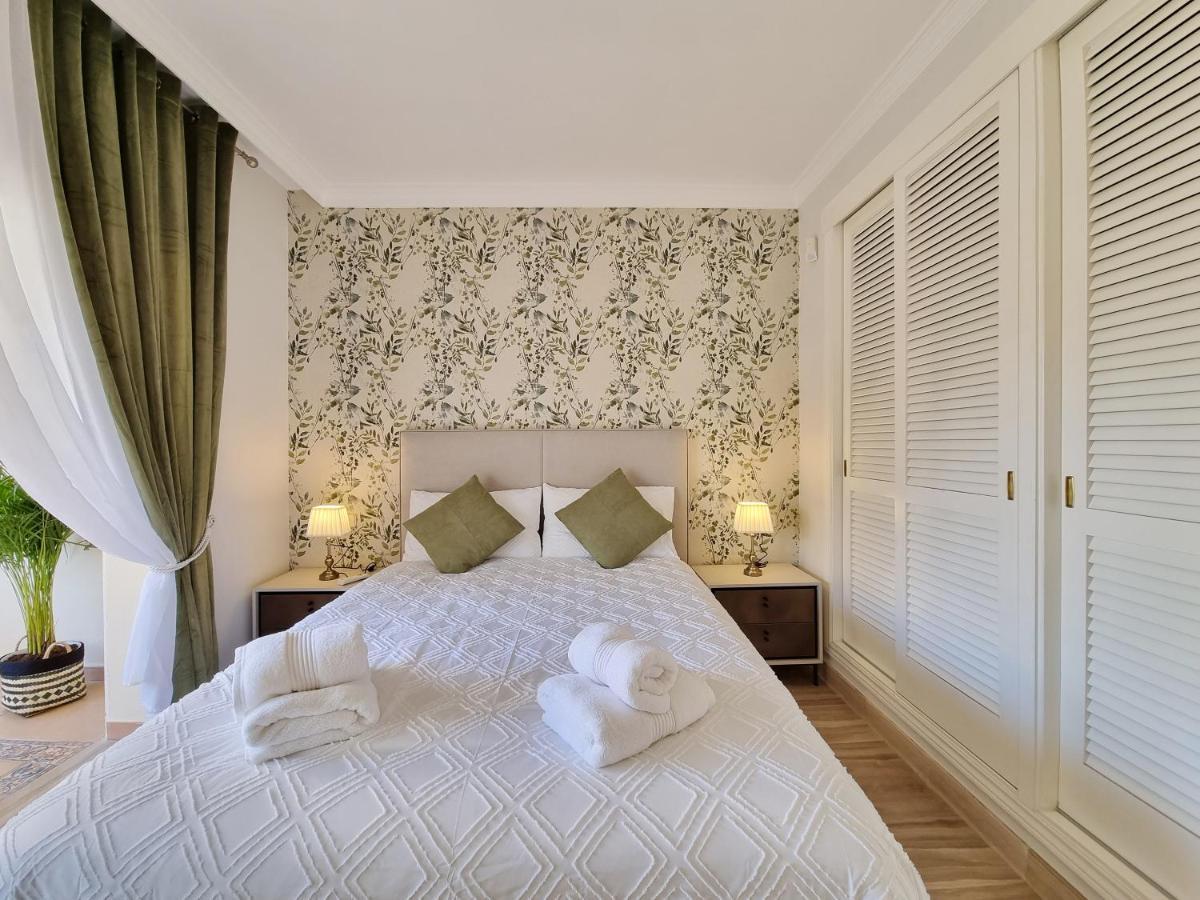 Luxury Hacienda Playa Apartment Marbella Bagian luar foto