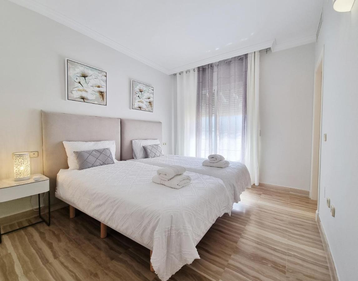Luxury Hacienda Playa Apartment Marbella Bagian luar foto
