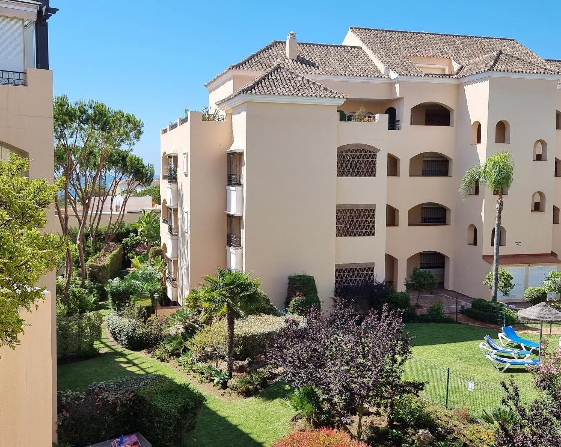 Luxury Hacienda Playa Apartment Marbella Bagian luar foto
